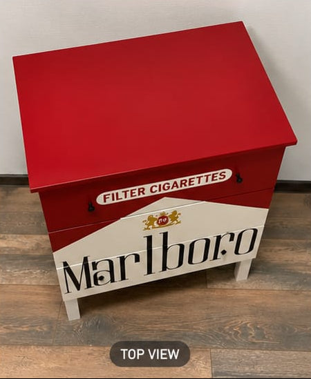 THE MARLBORO RED