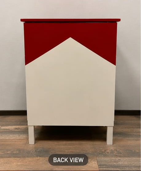 THE MARLBORO RED