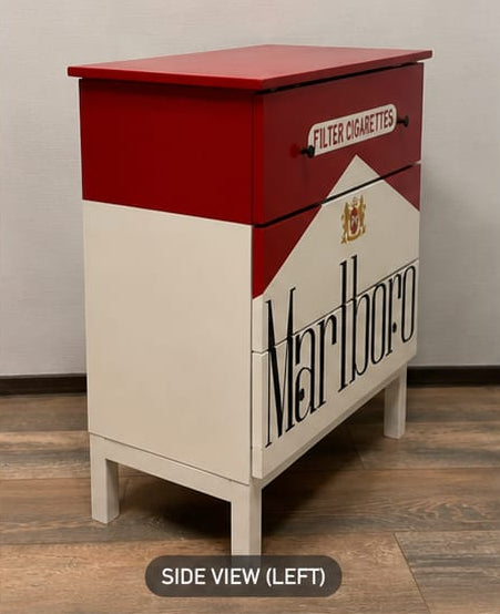 THE MARLBORO RED